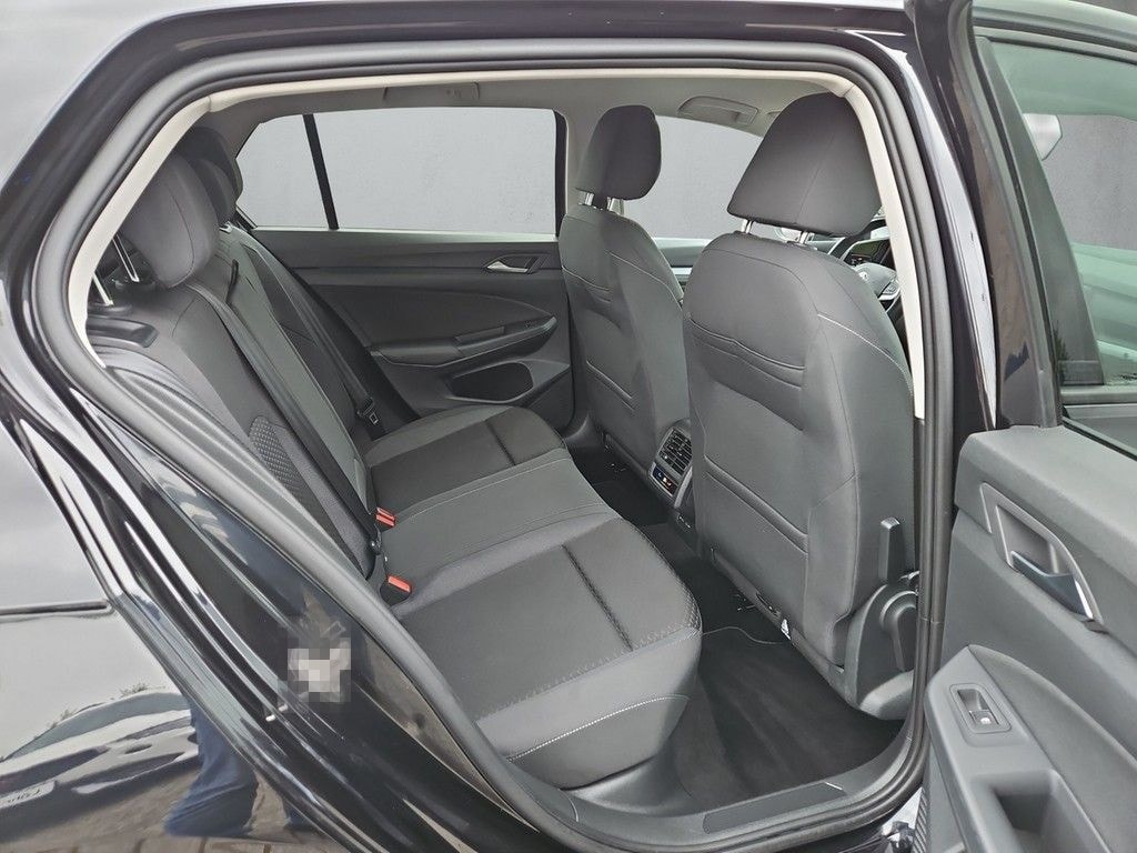 Volkswagen Golf VIII Lim. 1.5 TSI Active *LED*Kamera*ACC* foto 13