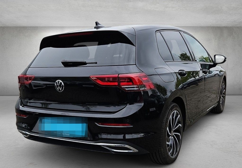 Volkswagen Golf VIII Lim. 1.5 TSI Active *LED*Kamera*ACC* foto 3