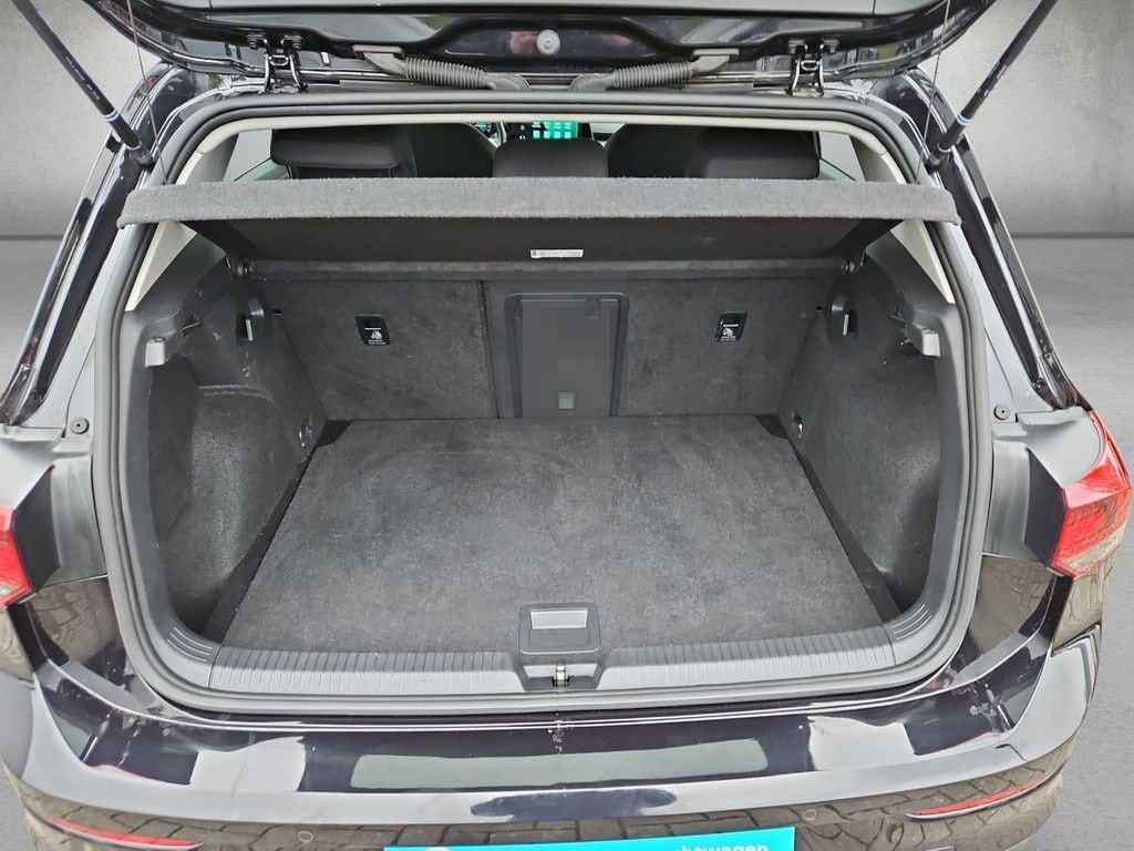 Volkswagen Golf VIII Lim. 1.5 TSI Active *LED*Kamera*ACC* foto 5