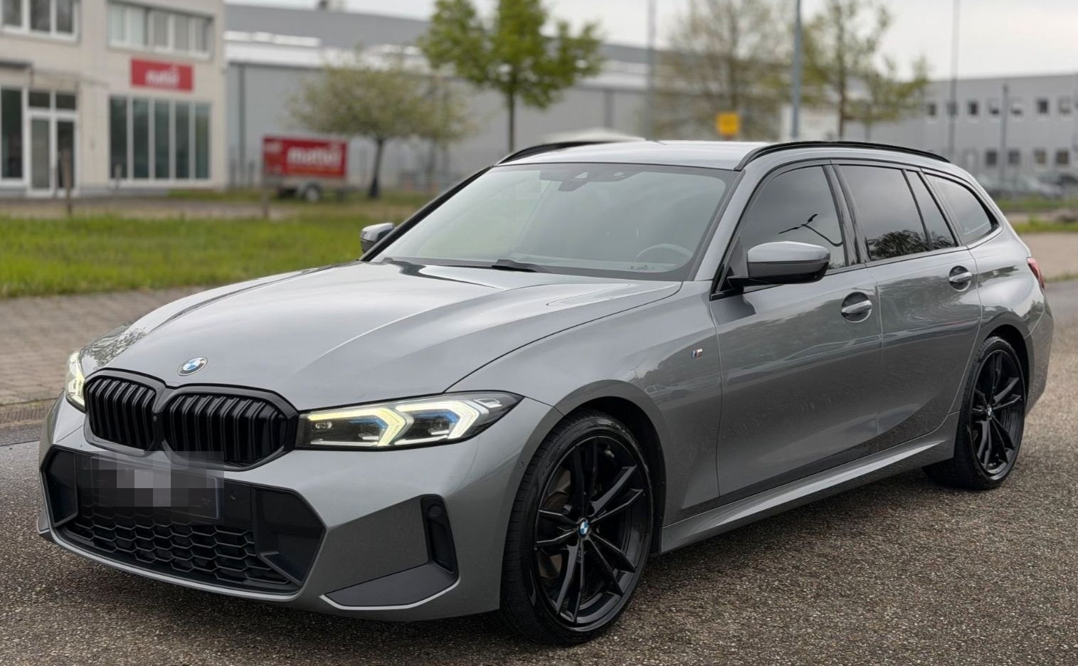 BMW 320 3 Touring 320 d M Sport 1.HD LED 19" foto 2