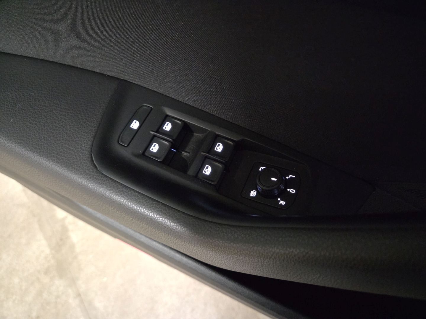 Volkswagen Passat Variant 2.0 TDI Business Navi Pro Ergo-Si foto 16