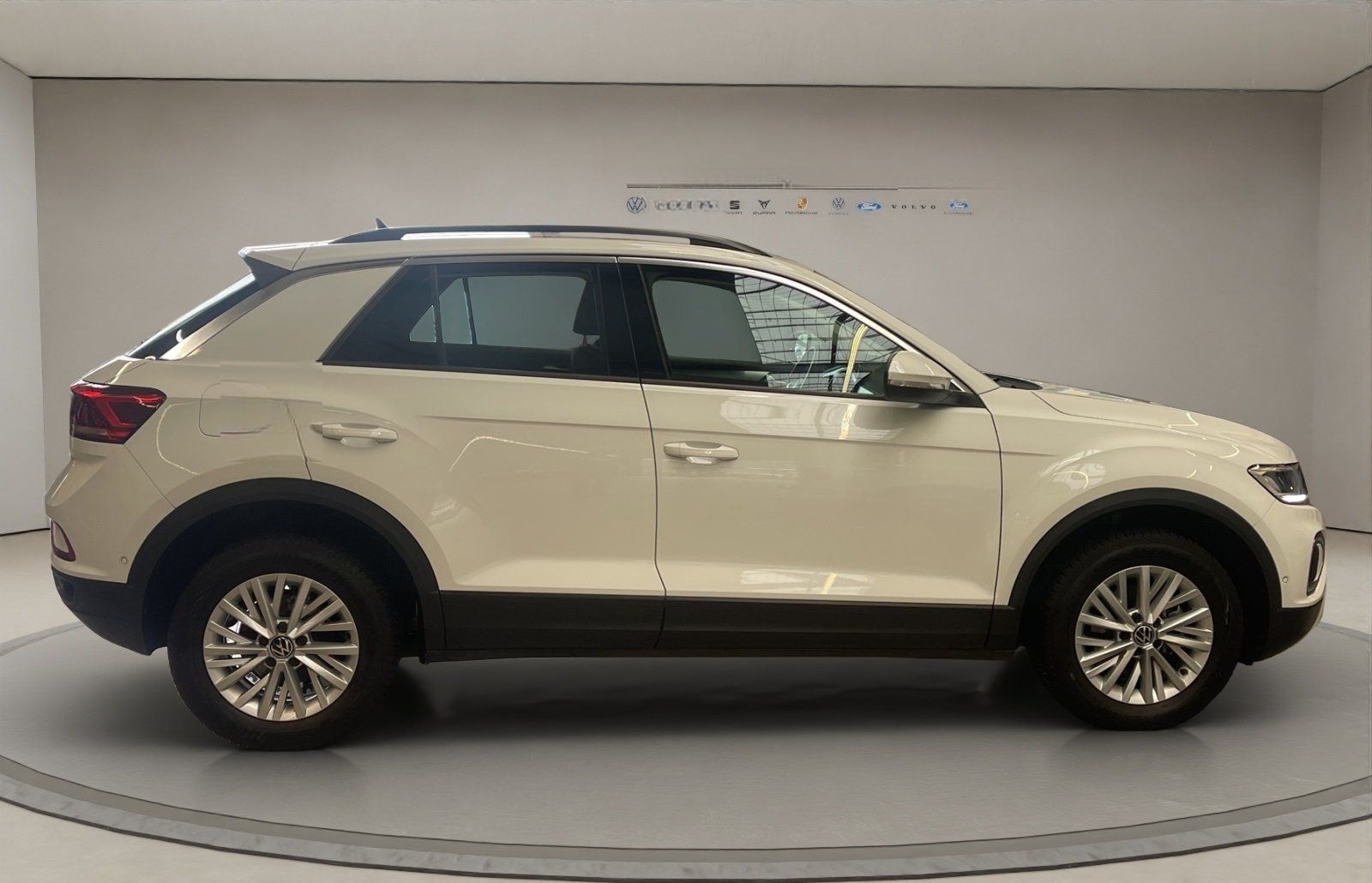 Volkswagen T-Roc 1.0 TSI Life ACC AHK Kam. Virtual KlimaA. foto 6