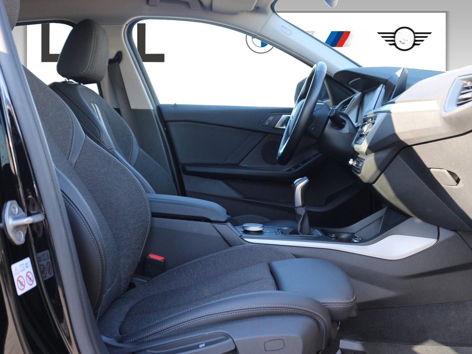 BMW 118i Hatch Advantage DAB LED WLAN Tempomat Shz foto 13