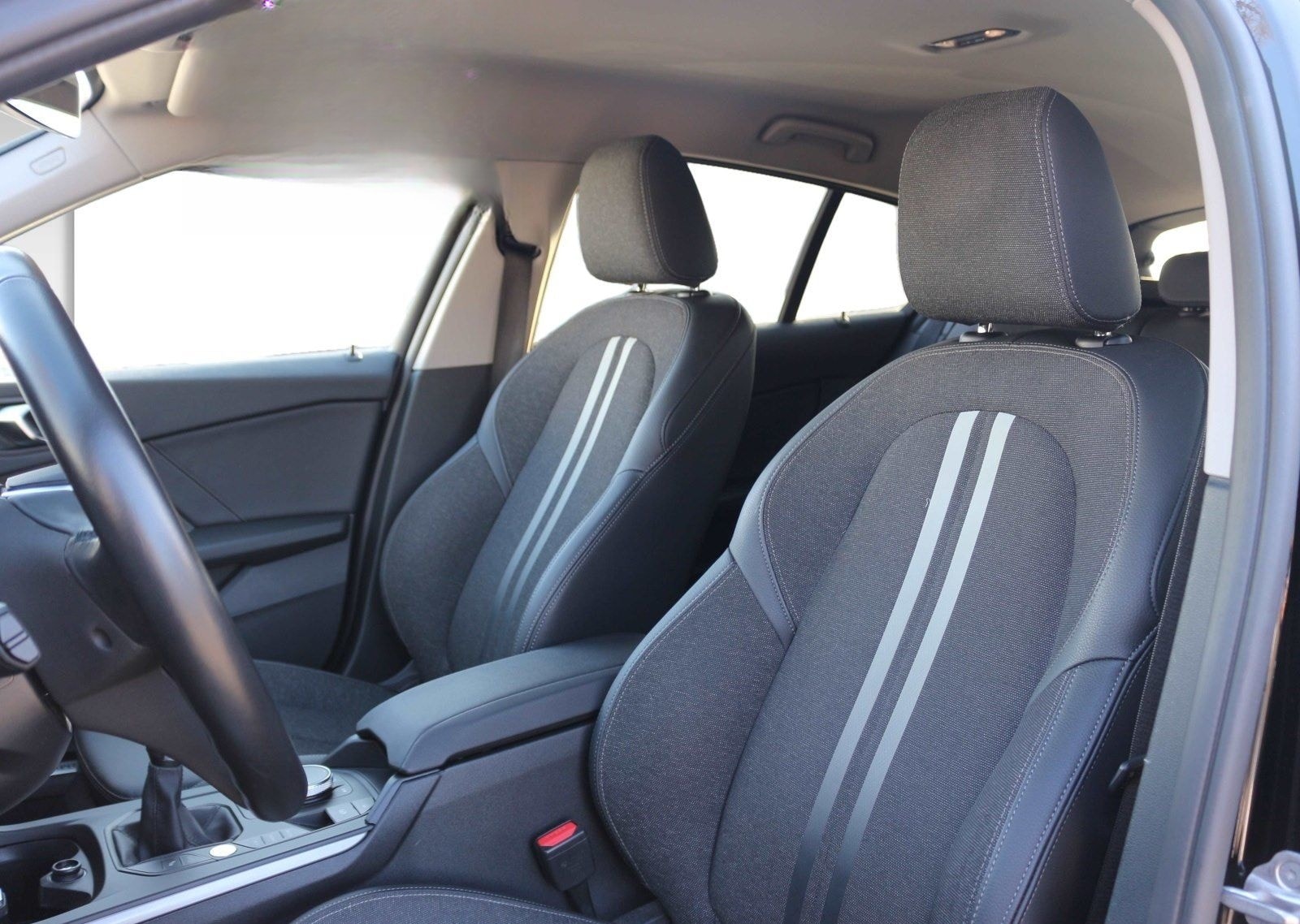 BMW 118i Hatch Advantage DAB LED WLAN Tempomat Shz foto 10