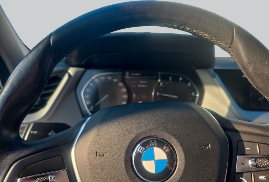 BMW 118i Advantage PDC* SHZ* Klimaautomatik* foto 19