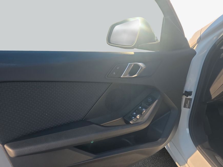 BMW 118i Advantage PDC* SHZ* Klimaautomatik* foto 21