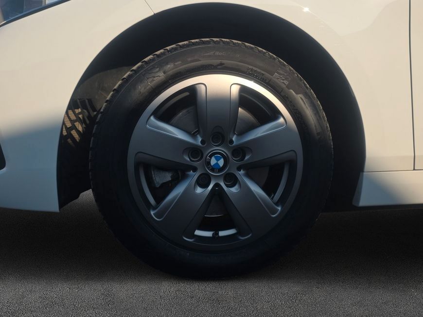 BMW 118i Advantage PDC* SHZ* Klimaautomatik* foto 8