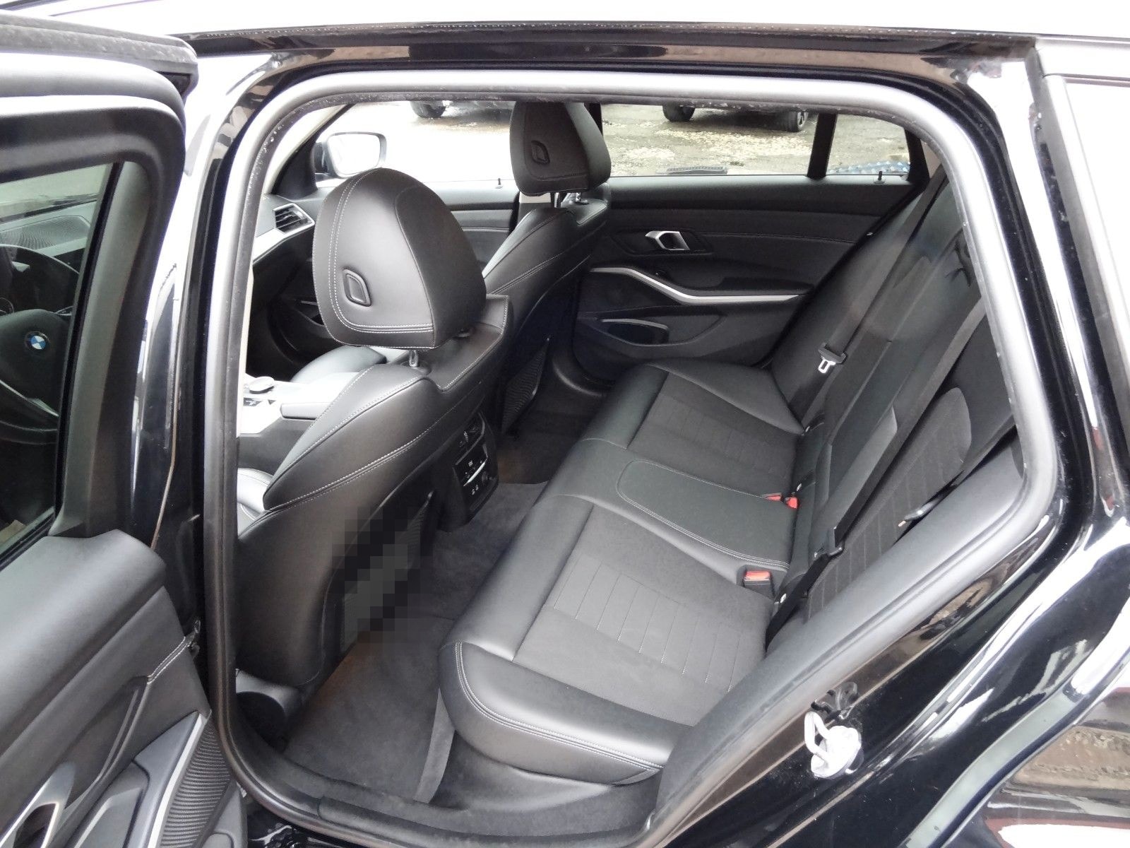 BMW 320d xDrive/Laser/HUD/Leder/Navi/AHK/ACC/LED/ foto 16