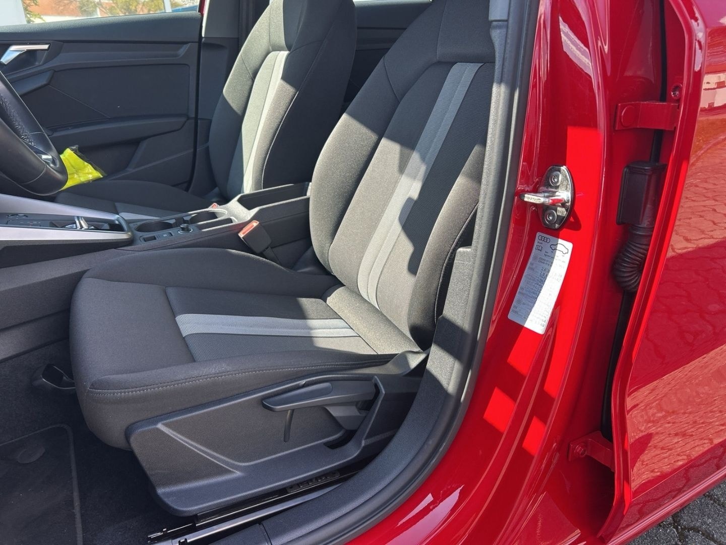 Audi A3 Sportback 40 TFSI e MMI Kam ACC SHz Nav foto 12