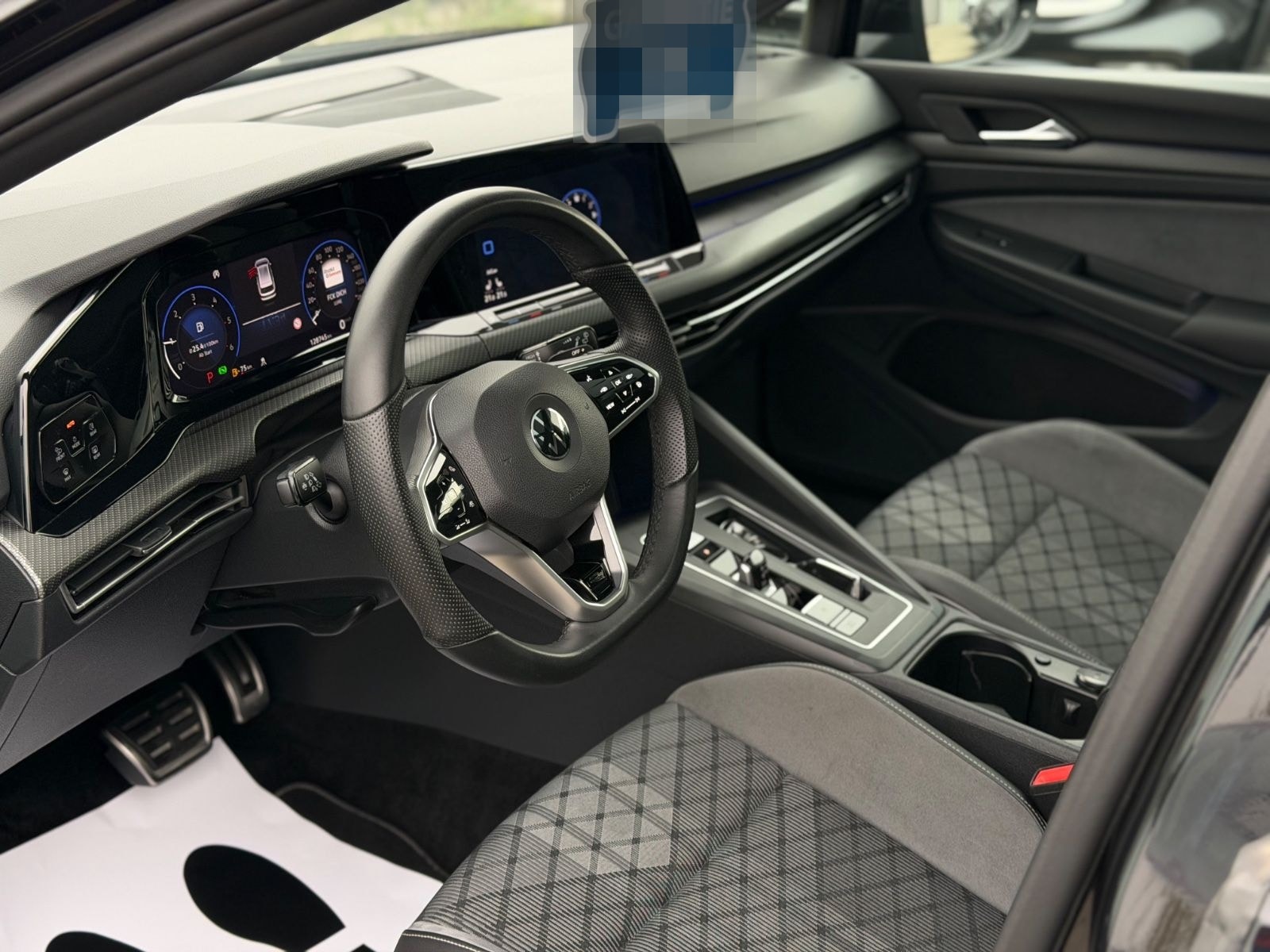 Volkswagen Golf VIII VARIANT R-Line*ACC*AHK*PANO*IQ-LIGHT* foto 17