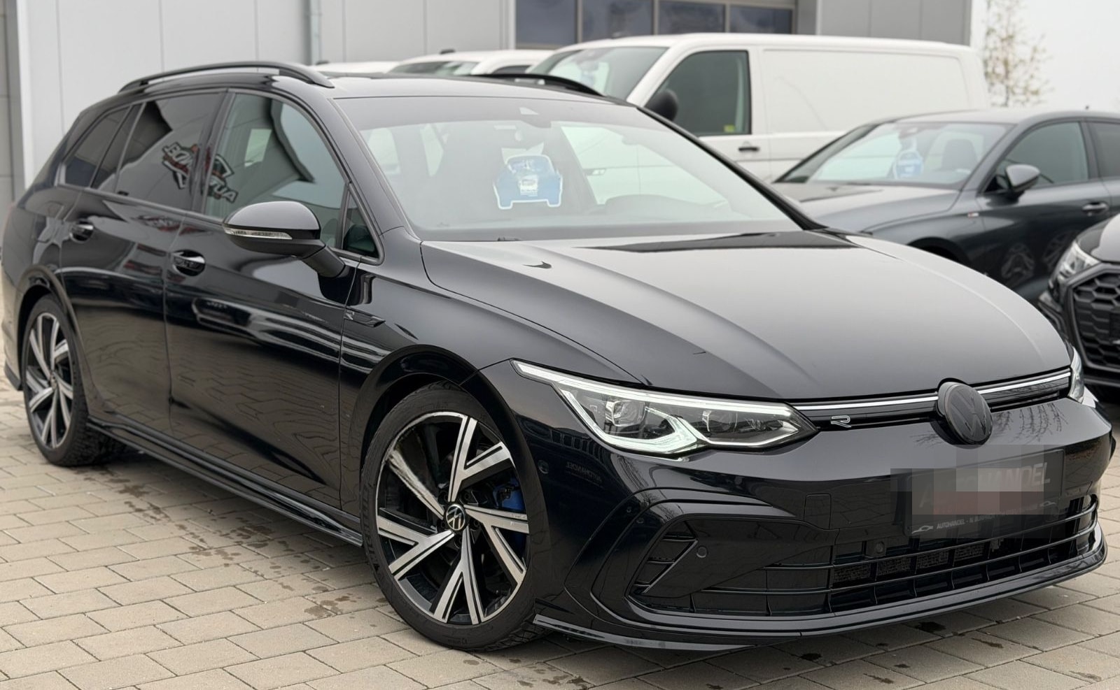 Volkswagen Golf VIII VARIANT R-Line*ACC*AHK*PANO*IQ-LIGHT* foto 6