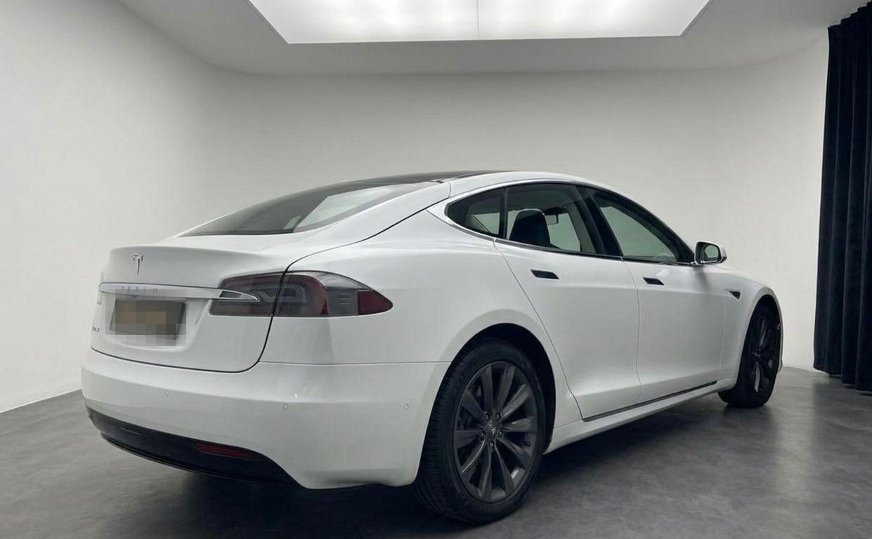 Tesla 85+Batterie NEU+Pano+7Sitzer+FreeCharging foto 5