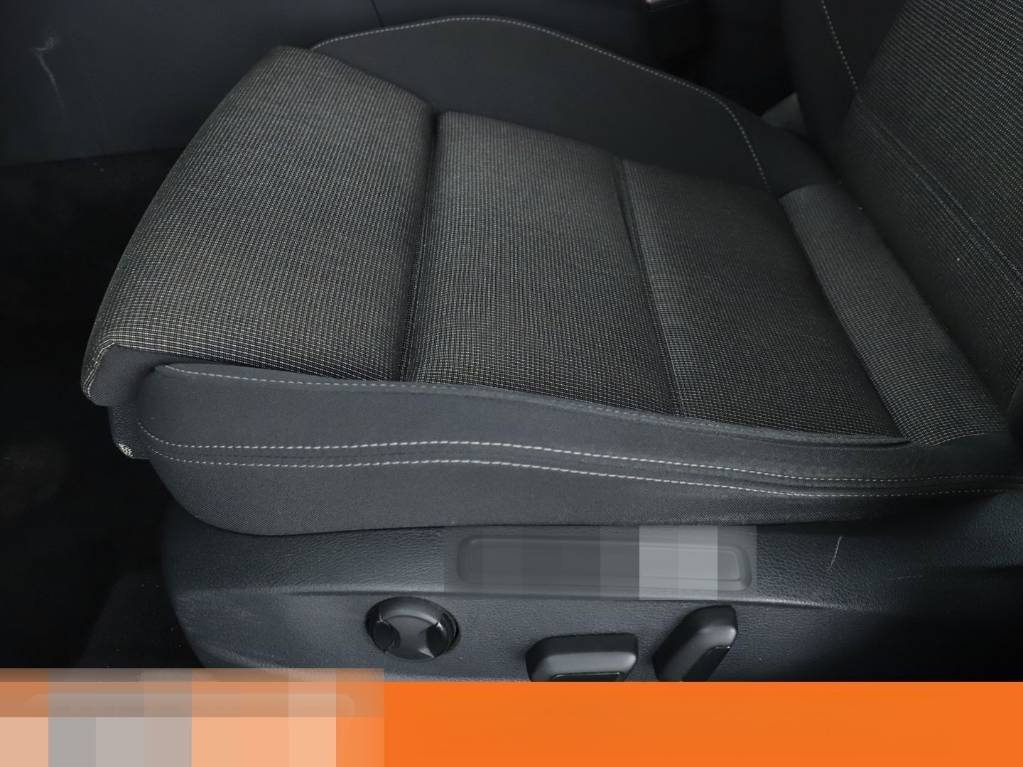 Volkswagen Passat 2.0 TDI Comfortline BlueMotion Aut.*NAVI* foto 25