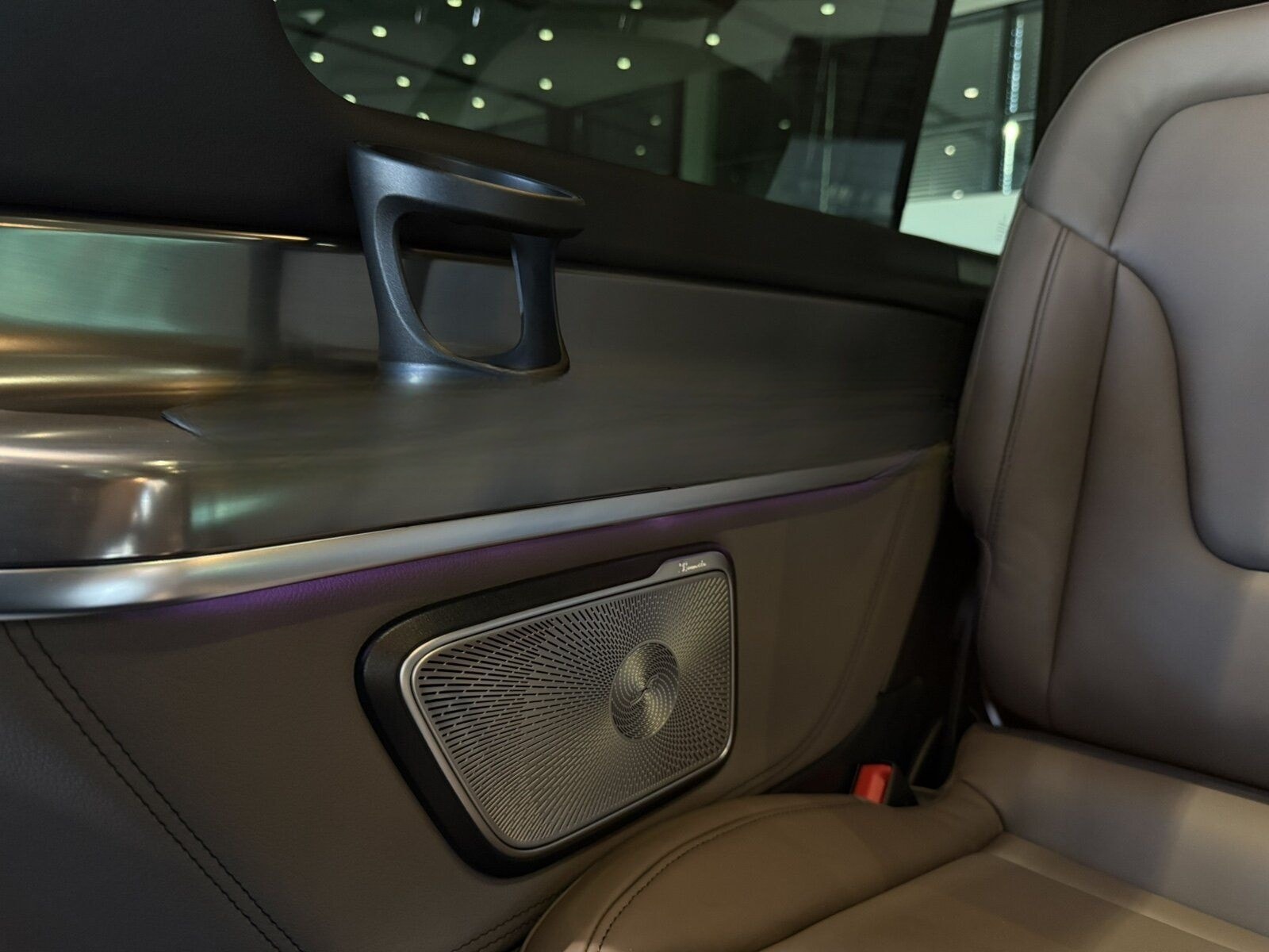 Mercedes-Benz V300 d EXCLUSIVE Lang AMG*AIRMATIC*PANO*STHZ*360 foto 23