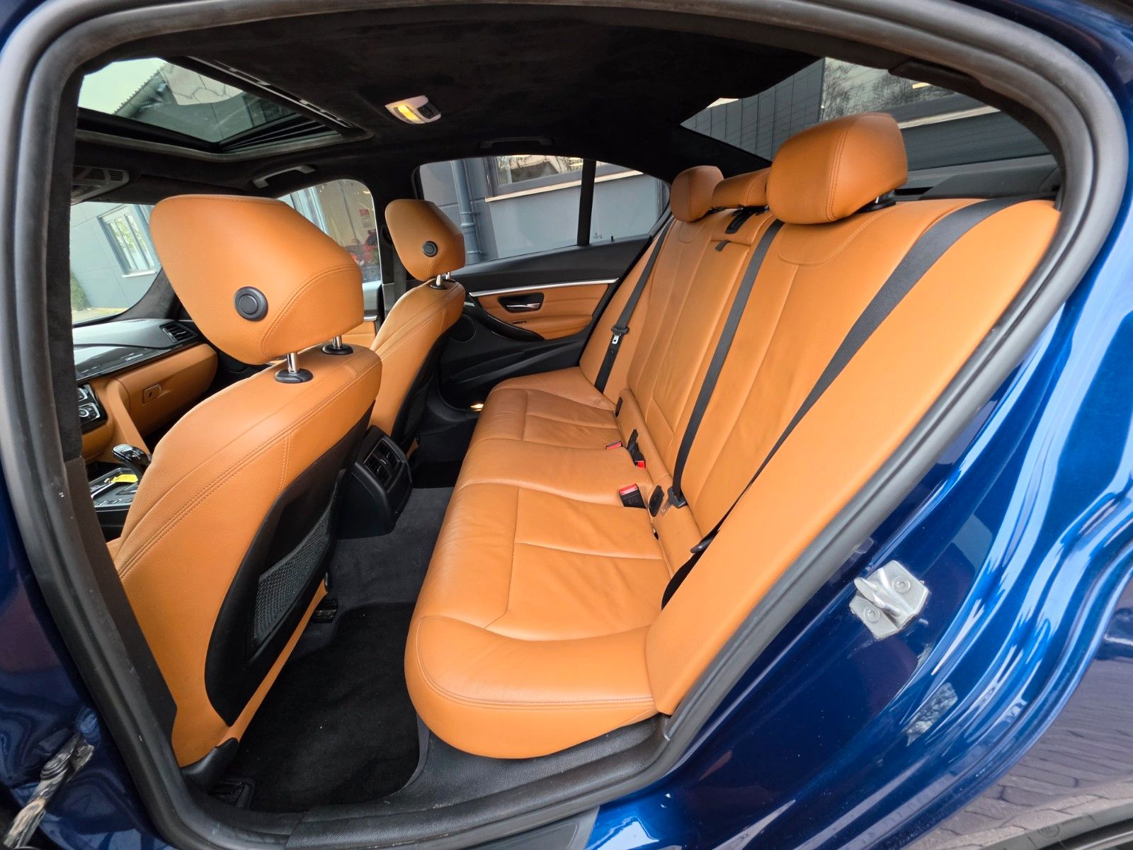 BMW 320i xDrive M Sport*Carbon*LED*Alcantara Dachhim foto 15