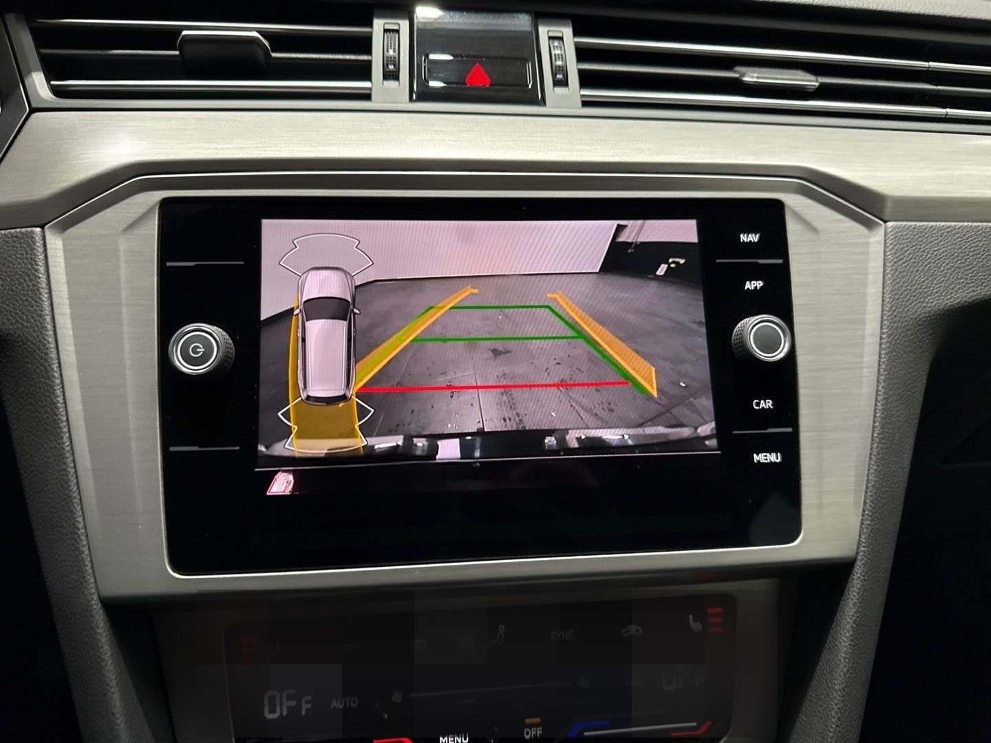 Volkswagen Passat Variant 2.0 TDI DSG NAVIGATION KAMERA SHZ foto 15