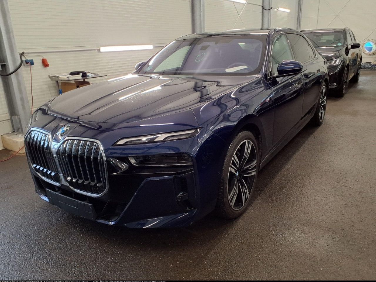 BMW 740d xDr M SPORT SkyLounge,StHzg,360°,DAPro,HUD foto 2