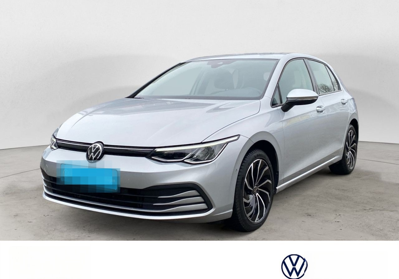 Volkswagen Golf VIII 2.0 TDI DSG Life NAVI ACC AHK KAM foto 1