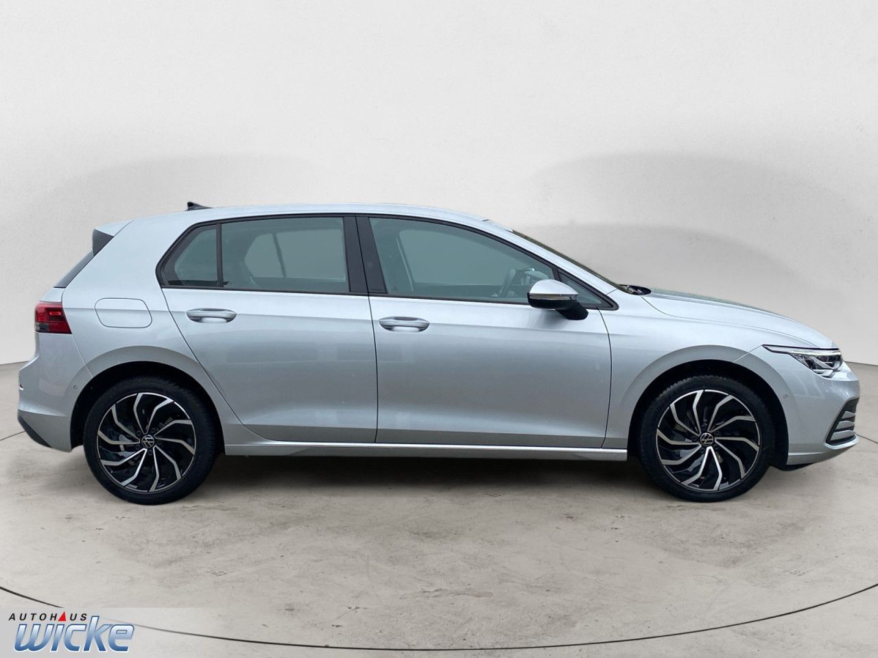 Volkswagen Golf VIII 2.0 TDI DSG Life NAVI ACC AHK KAM foto 5