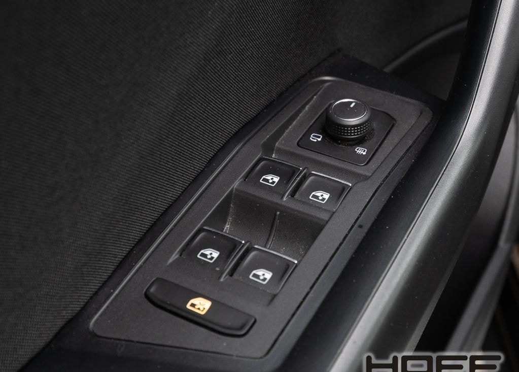 Volkswagen T-Roc 1.5 TSI ACT United OPF AHK ACC NAVI Active foto 5