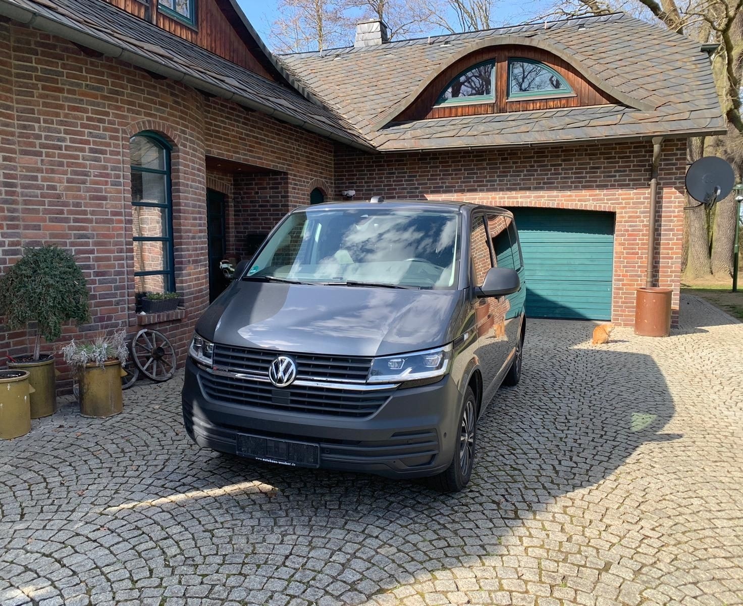 Volkswagen T6.1 Transporter 4 MOTION/LED/NAVI/ACC/DSG/AHK foto 3