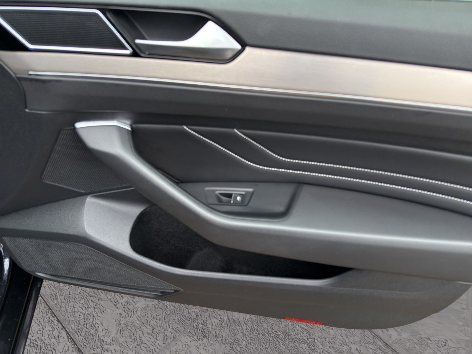 Volkswagen Passat Variant 2.0 TDI Elegance foto 16