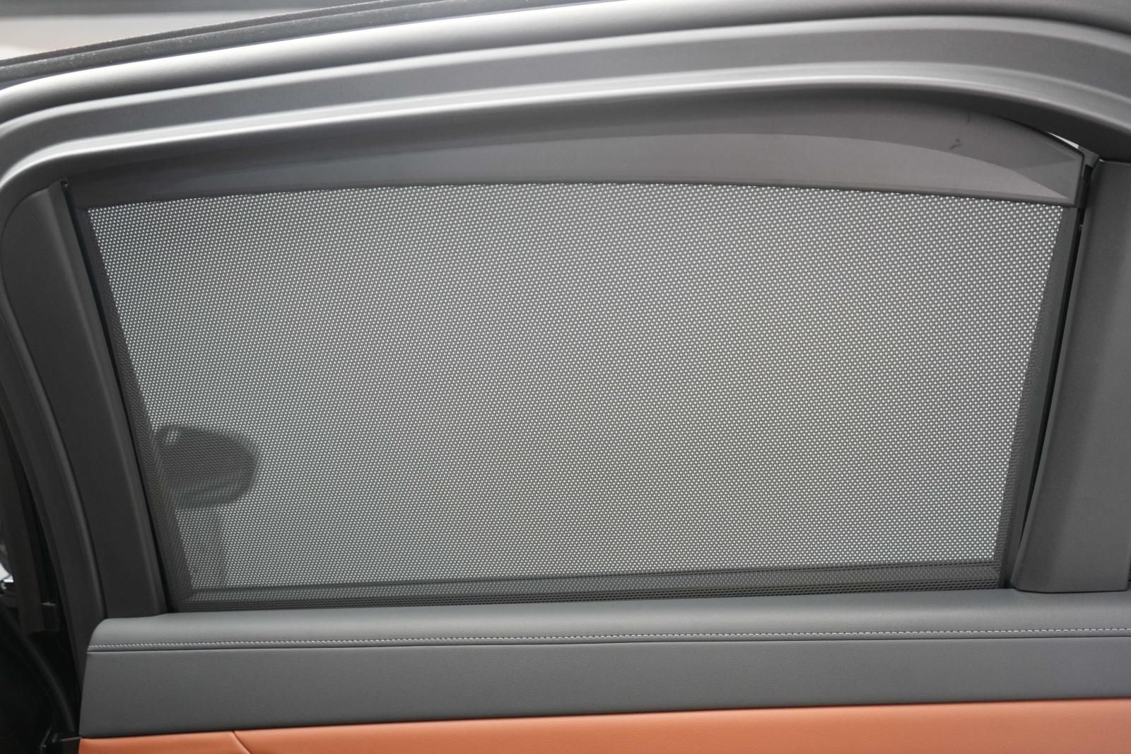 BMW i7 M70 xDrive TheatreScreen/SkyLounge/HUD/B&W/Li foto 11