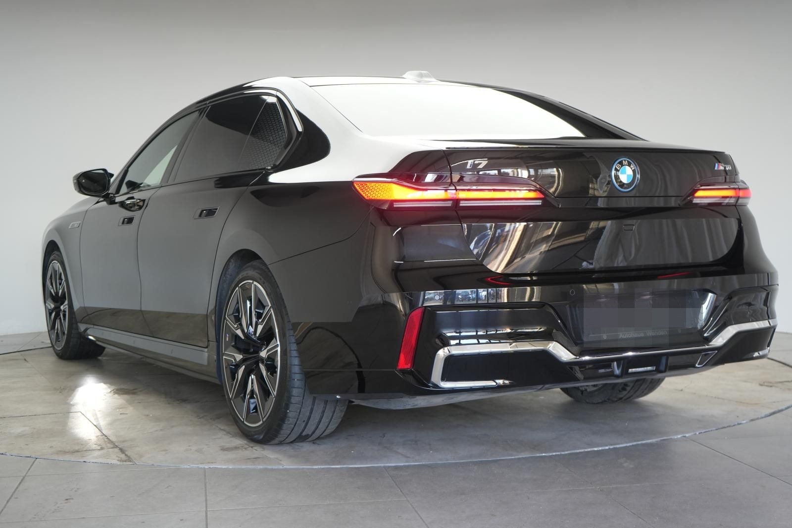 BMW i7 M70 xDrive TheatreScreen/SkyLounge/HUD/B&W/Li foto 5