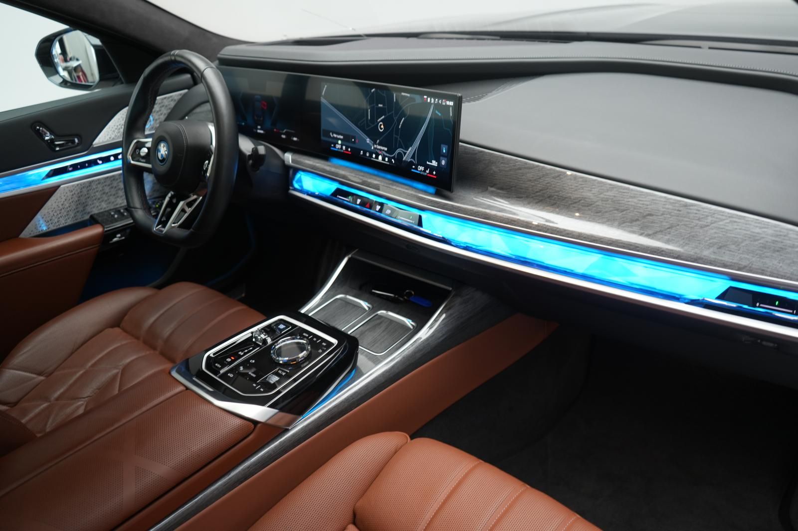 BMW i7 M70 xDrive TheatreScreen/SkyLounge/HUD/B&W/Li foto 7