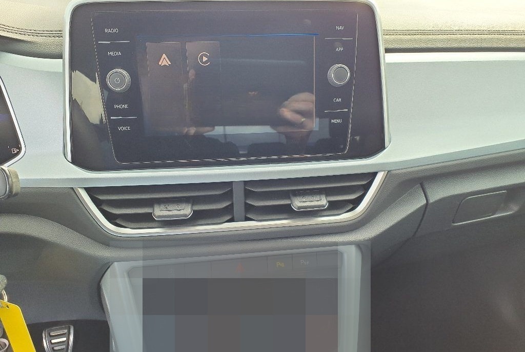 Volkswagen T-Roc  1.0 Goal - NAVI,ACC,SHZG,PDCv+h,LED foto 6