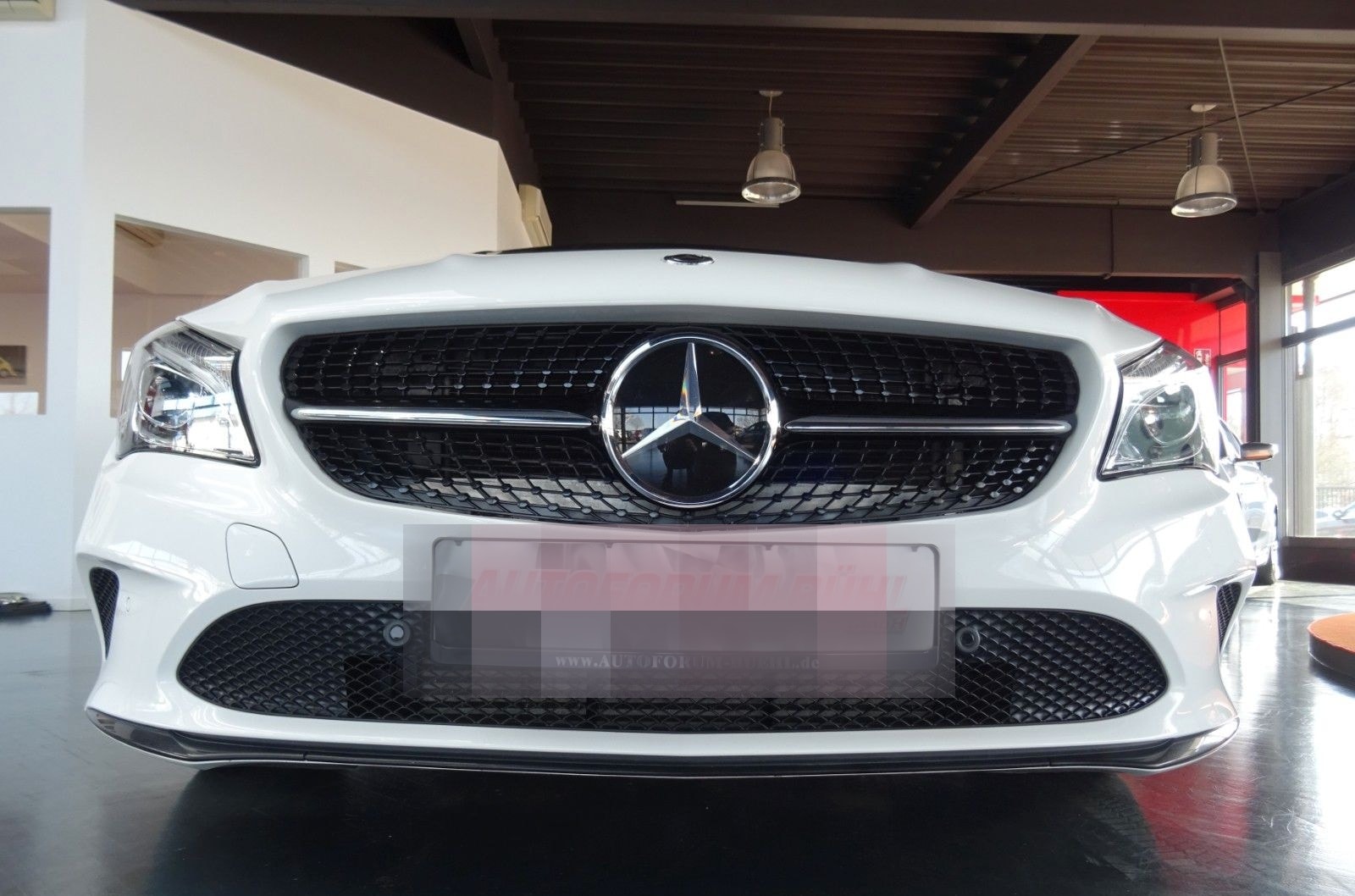 Mercedes-Benz CLA 200 SB Urban/ Autom./ Navi/ LED/ Night/ Pano foto 4