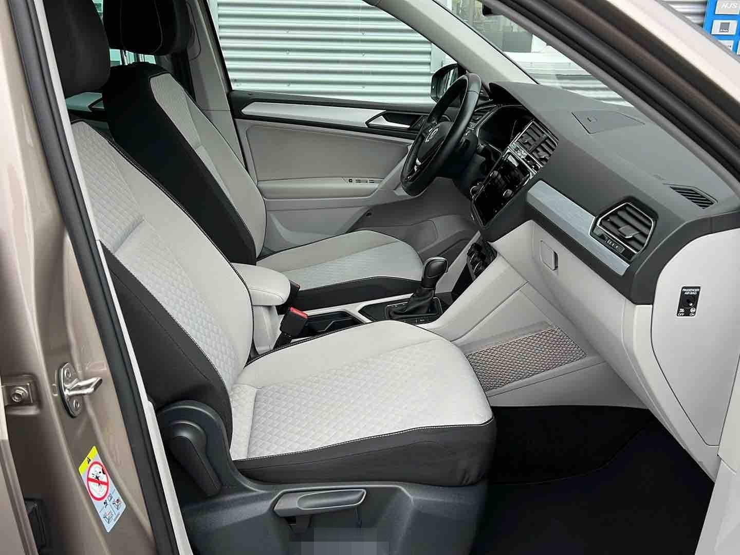 Volkswagen Tiguan 2.0 TDI DSG Comfortline *LED, App, ACC* foto 12