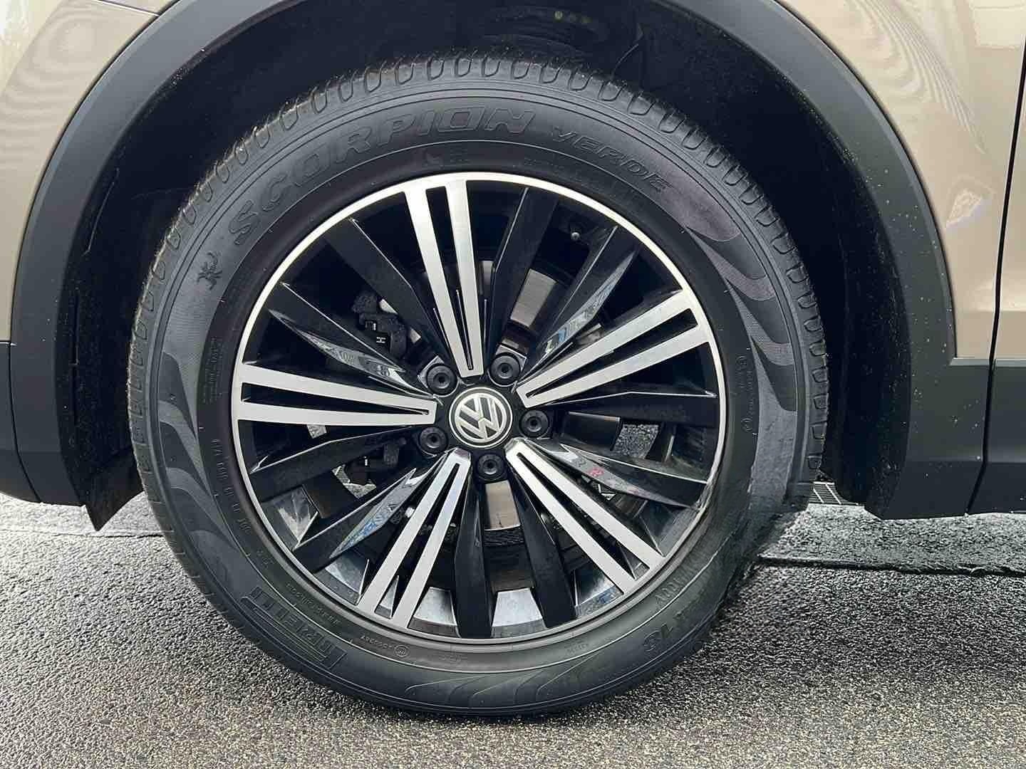 Volkswagen Tiguan 2.0 TDI DSG Comfortline *LED, App, ACC* foto 6