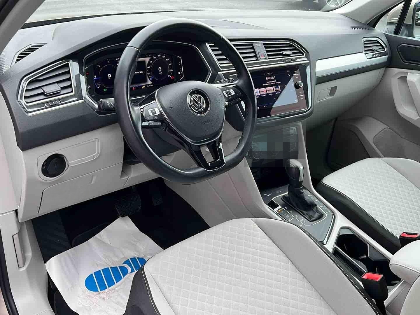 Volkswagen Tiguan 2.0 TDI DSG Comfortline *LED, App, ACC* foto 8