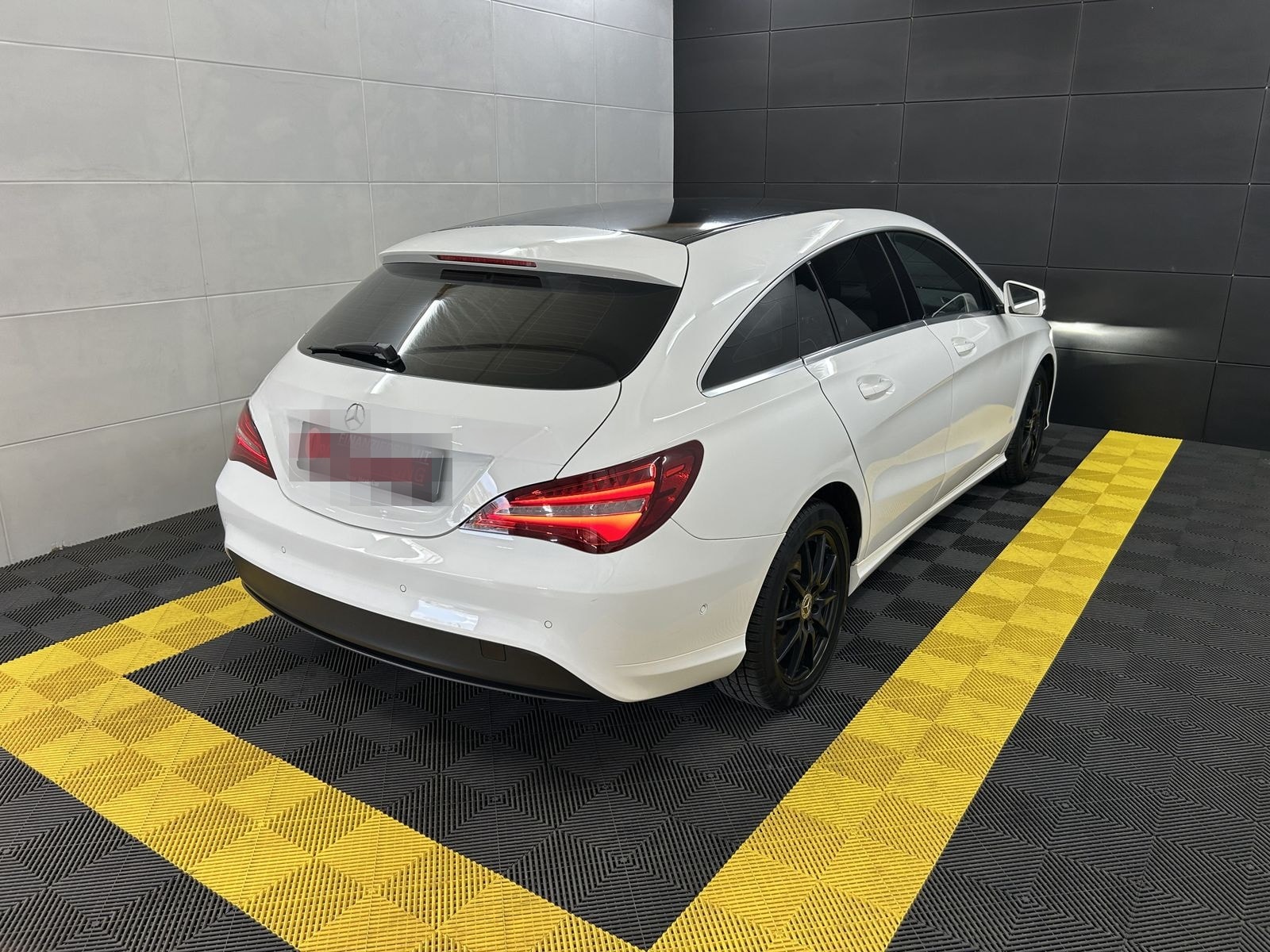 Mercedes-Benz CLA 220 4Matic ACC+LED+Leder+CarPlay+Keyless+SHZ foto 4