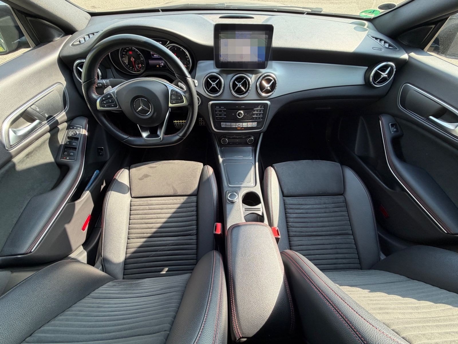 Mercedes-Benz CLA 180 AMG SHZ Klima Edition LED HP TFT 19Zoll foto 7