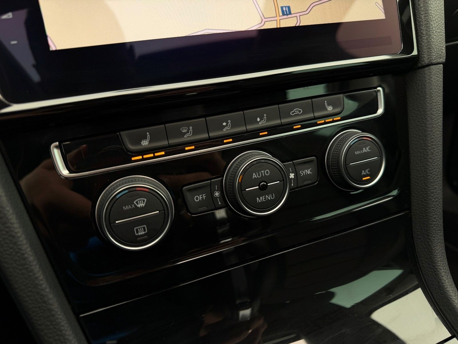 Volkswagen Golf 1.5 TSI High Exclusive *Panoramadach foto 20