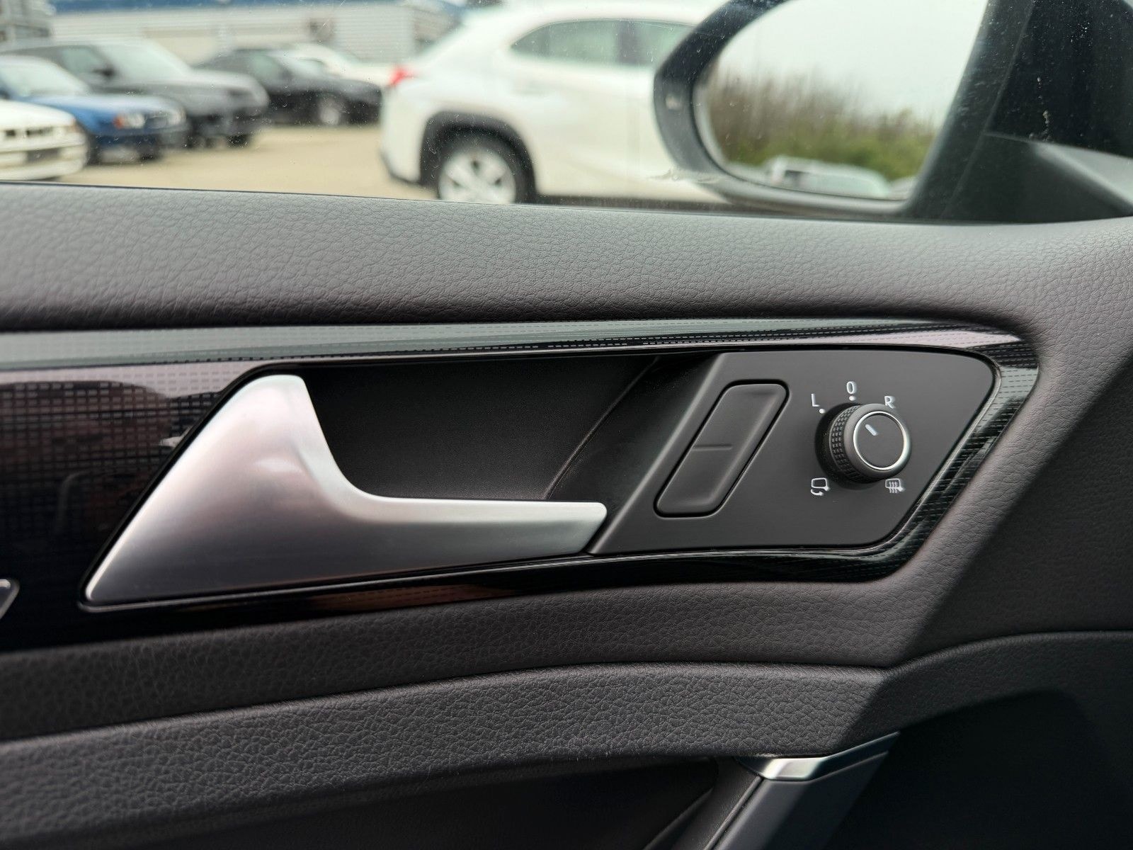 Volkswagen Golf 1.5 TSI High Exclusive *Panoramadach foto 23