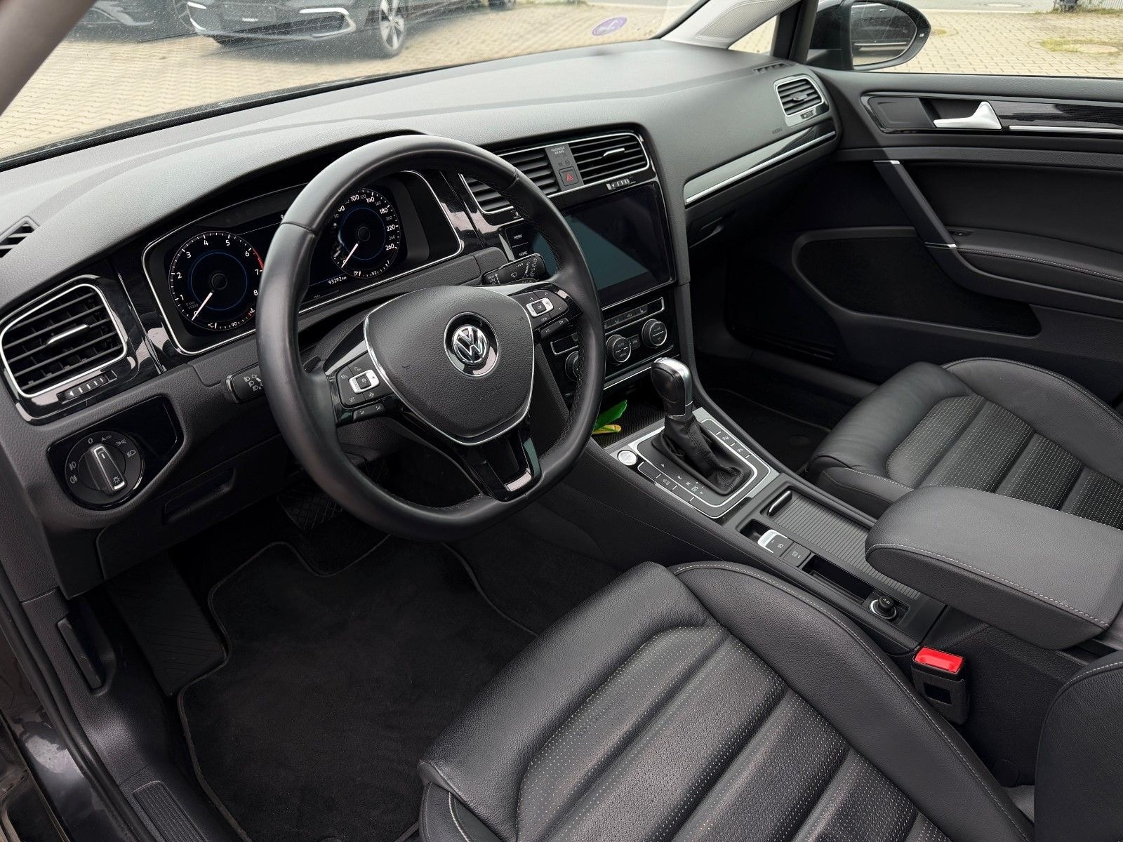 Volkswagen Golf 1.5 TSI High Exclusive *Panoramadach foto 10