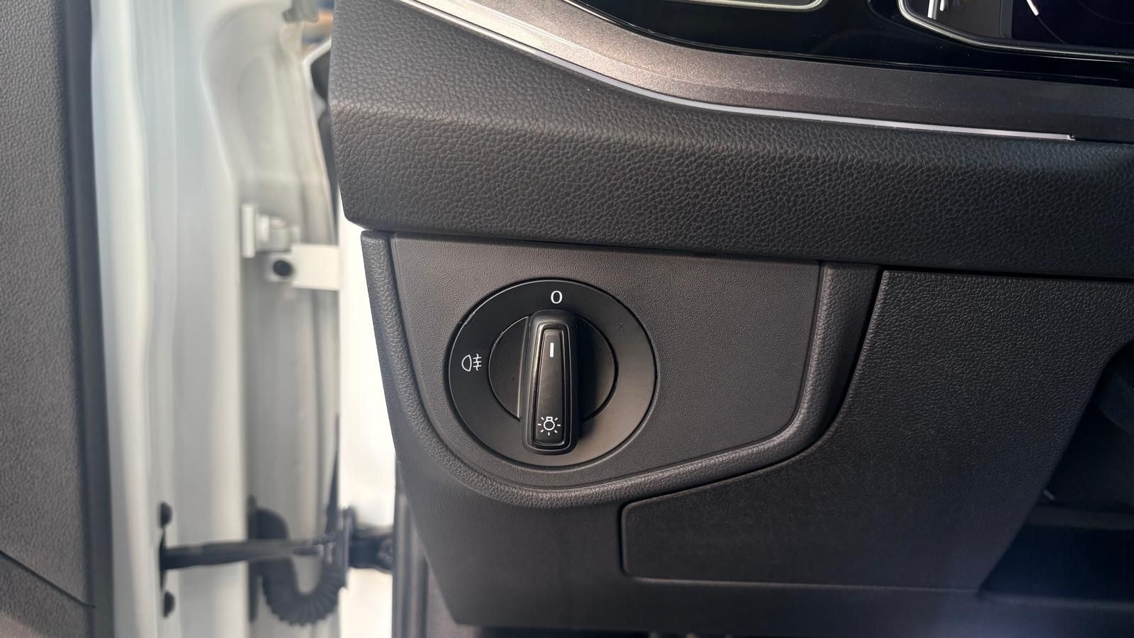 Volkswagen Taigo Style 1.5 TSI IQ.Light/SHZ/TEMPO/Carplay foto 24