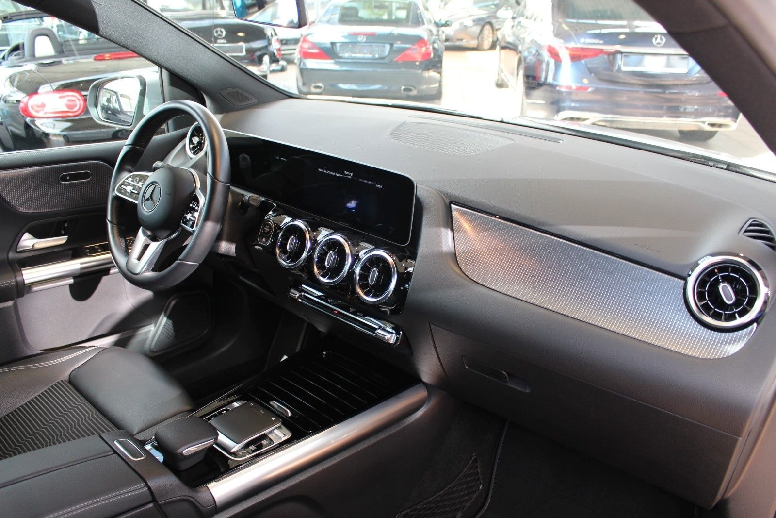 Mercedes-Benz B 180 B B 180 d+Autom+Navi+AHK+SHZ+ foto 18