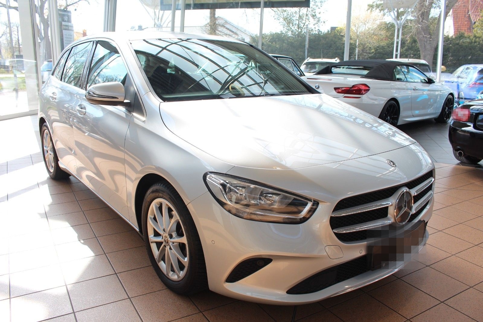 Mercedes-Benz B 180 B B 180 d+Autom+Navi+AHK+SHZ+ foto 8