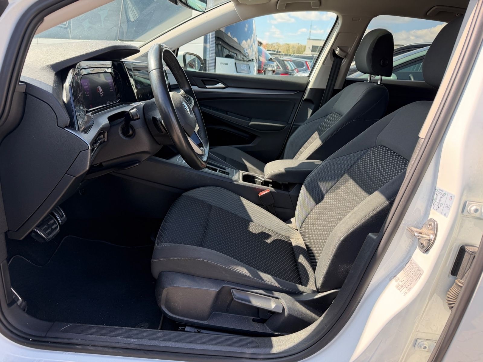 Volkswagen Golf VIII Lim. Active Aut/Kamera/Navi/Garantie foto 10