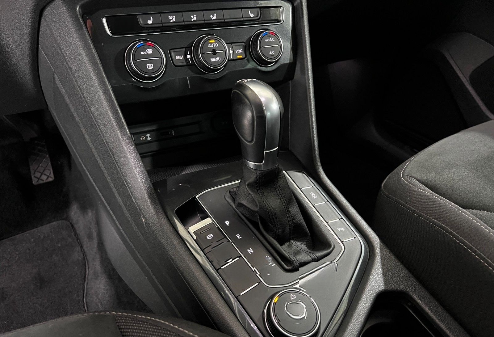 Volkswagen Tiguan Highline 4M | 1-HAND | ACC | NAVI | AHK foto 13