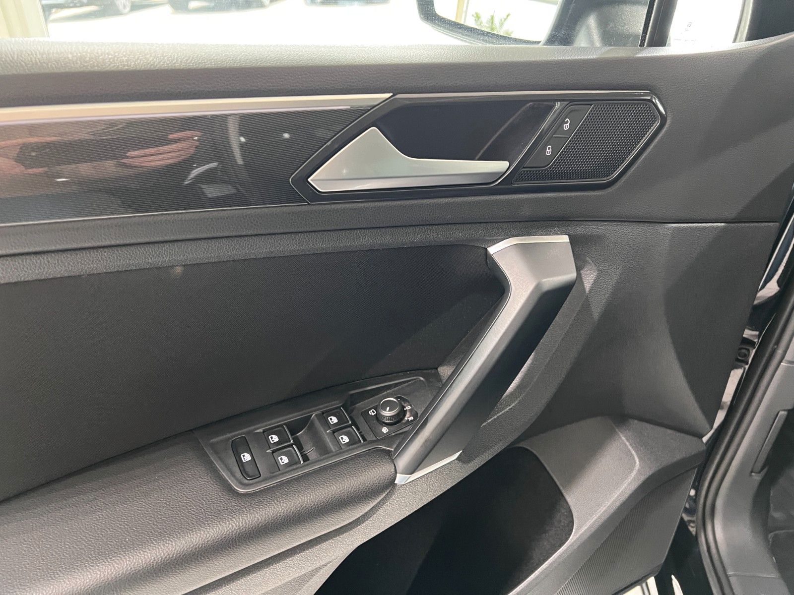 Volkswagen Tiguan Highline 4M | 1-HAND | ACC | NAVI | AHK foto 15