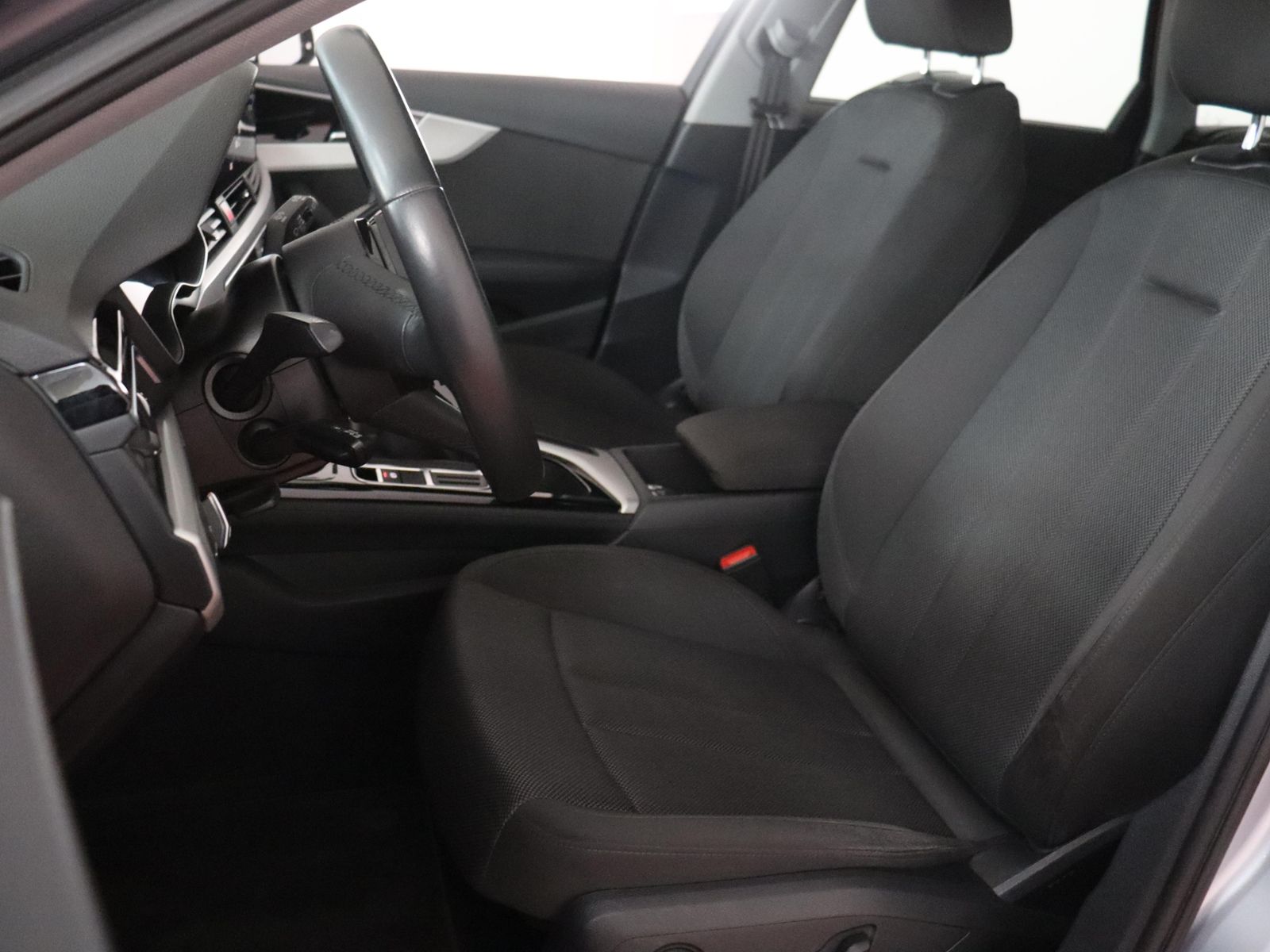 Audi A4 Avant 35TFSI 261,-ohne Anzahlung Navi AHK Sit foto 5