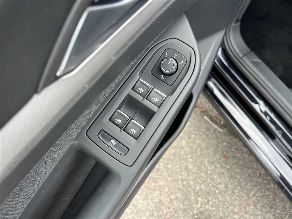 Volkswagen Golf Variant Life 1.0 TSI Winterpaket Standhz foto 15