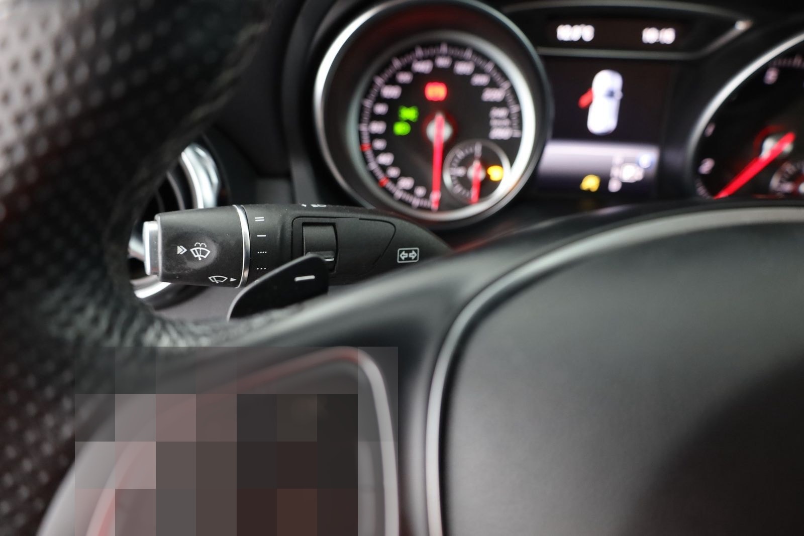 Mercedes-Benz GLA 180 LED Navi Sitzheizung Teilleder PDC ACC foto 19