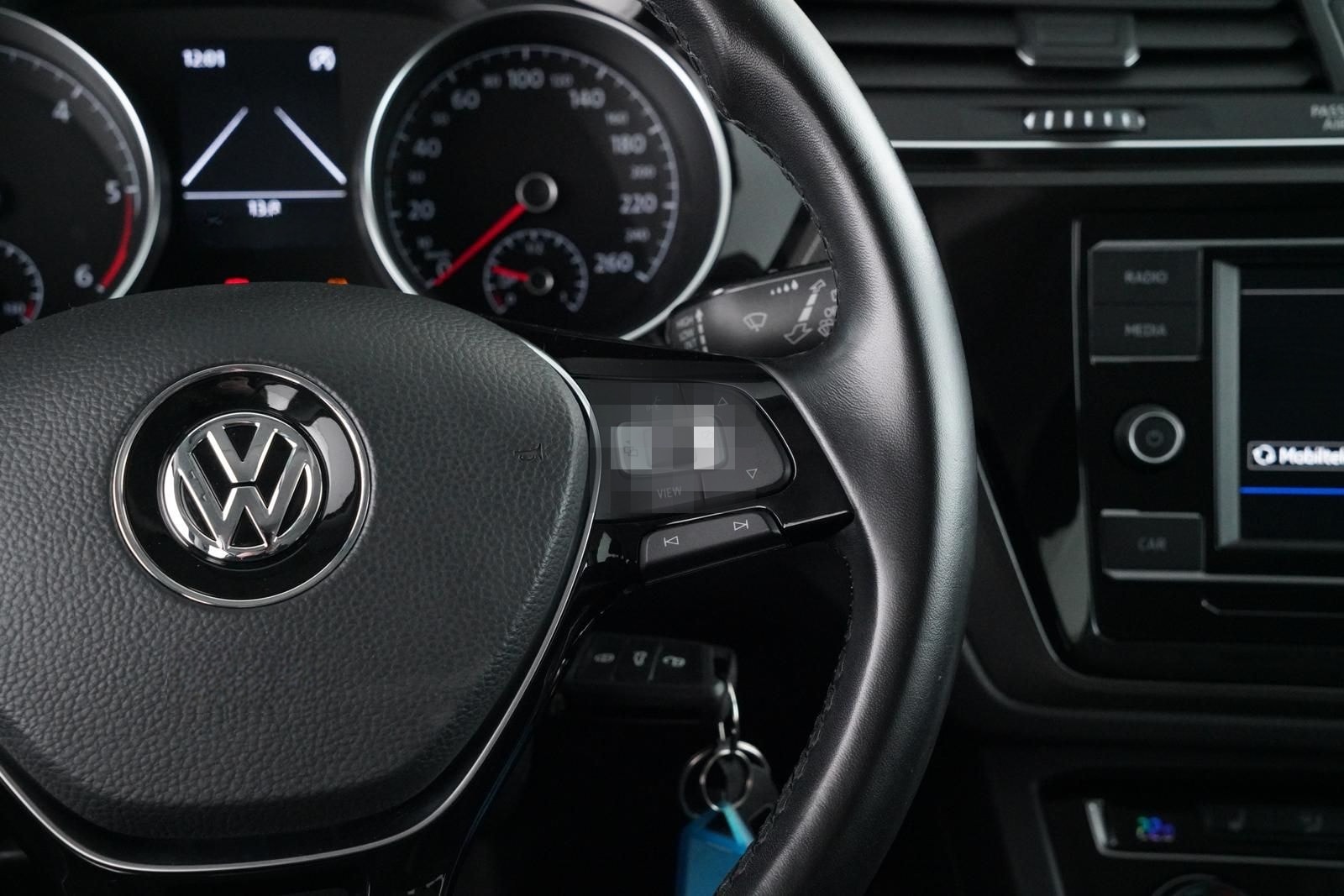 Volkswagen TOURAN IQ DRIVE 1.6TDI 1.HAND+SCHWENKBARE AHKuvm foto 17