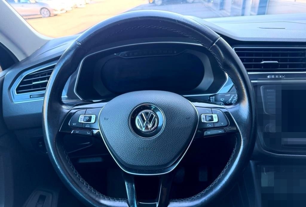 Volkswagen Tiguan Highline 4Motion LED Sitzheizung DSG 19 Z foto 12